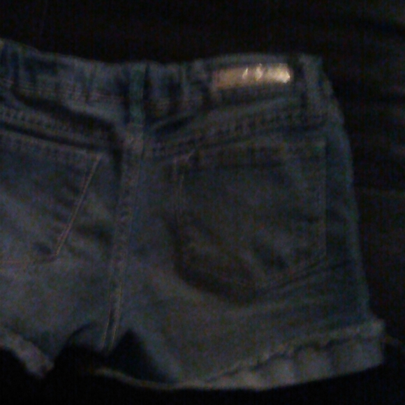 Shorts - Picture 2 of 2